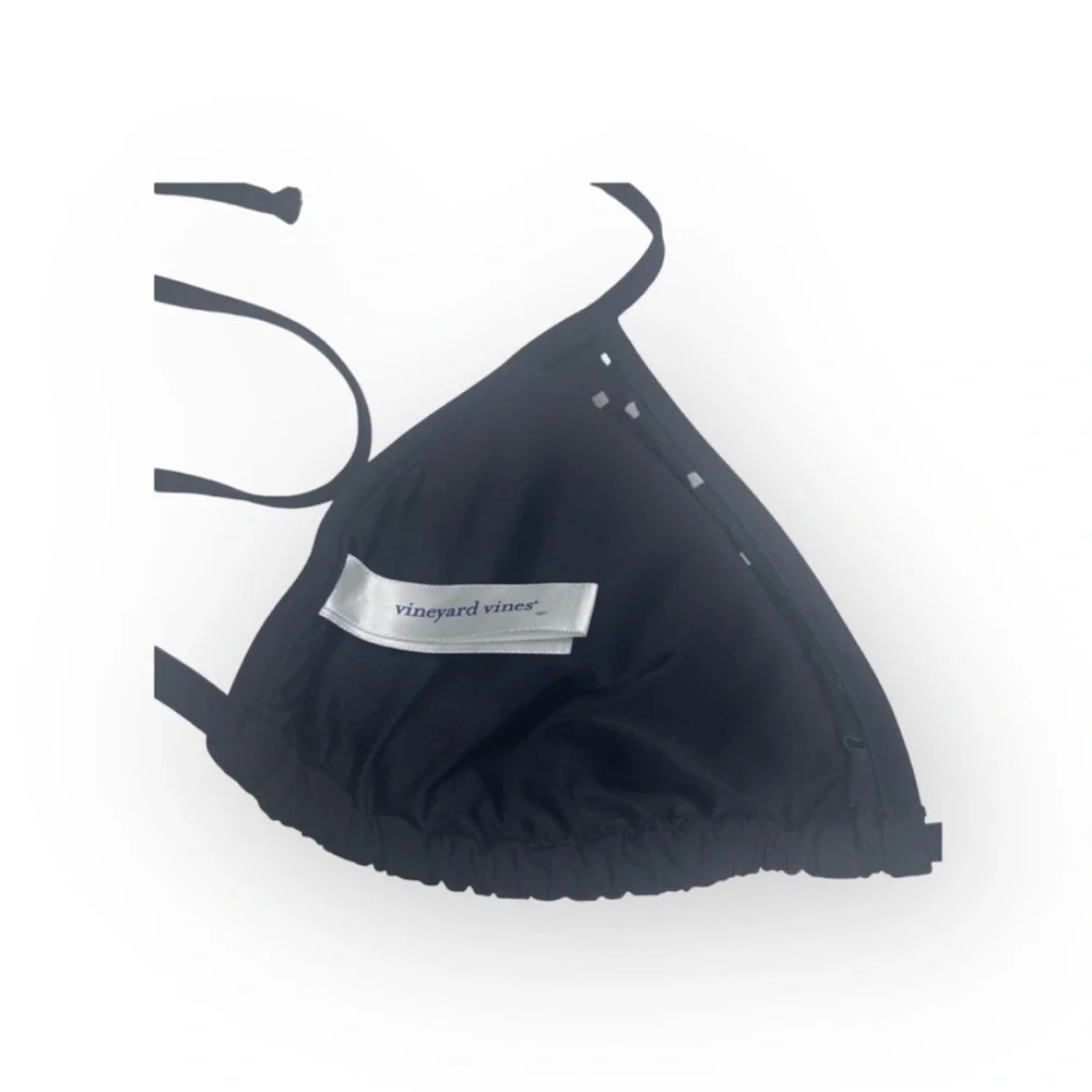 Vineyard Vines 𒀯 Laser Cut Triangle Slider String Bikini Top 𒀯 Black 𒀯 Large